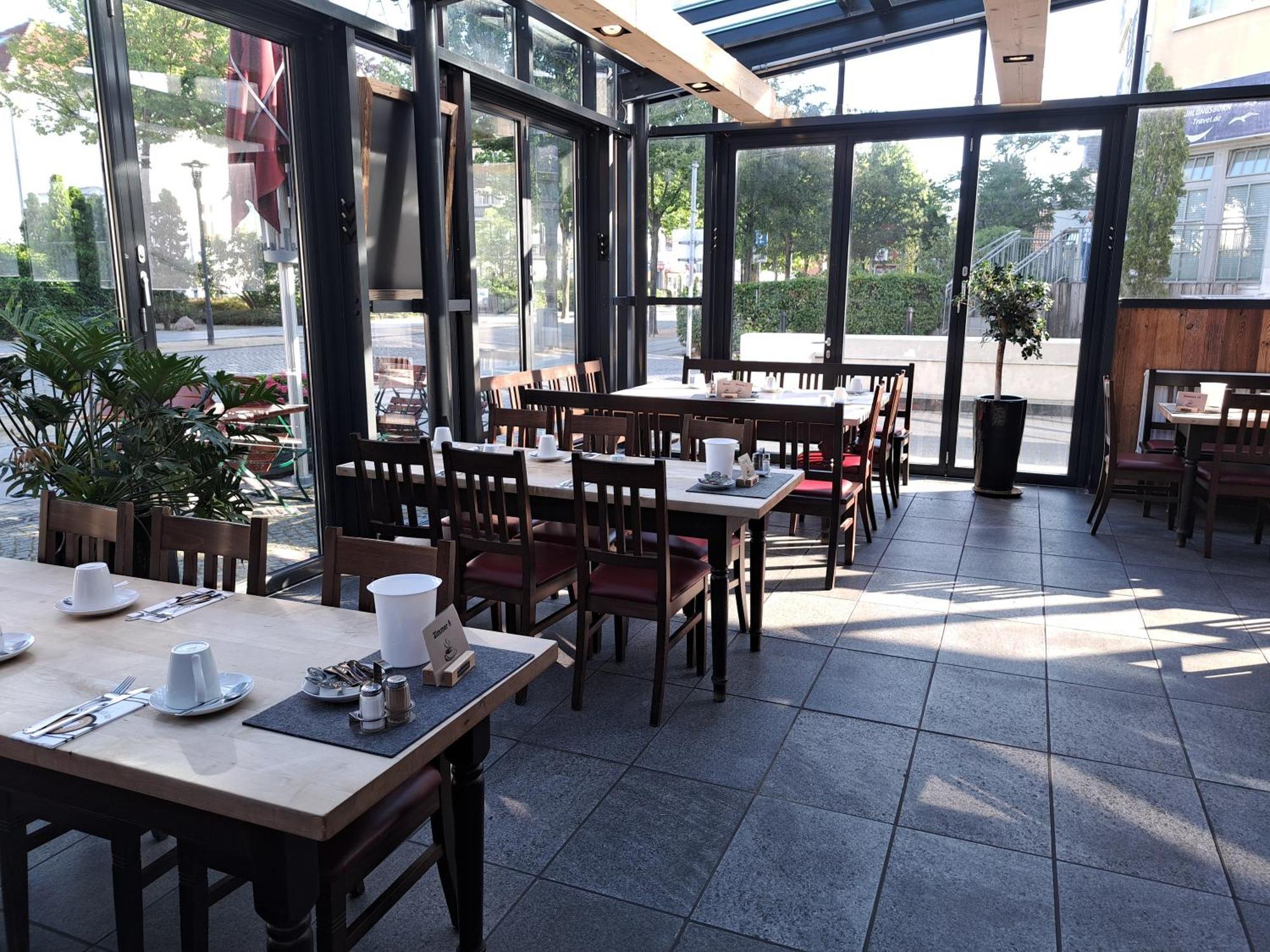 Готель Kuehlungsborner Brauhaus Екстер'єр фото